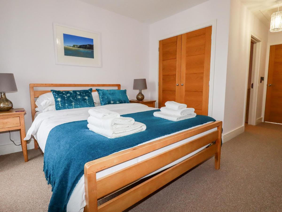 Villa 6 Ocean Heights à New Quay Extérieur photo